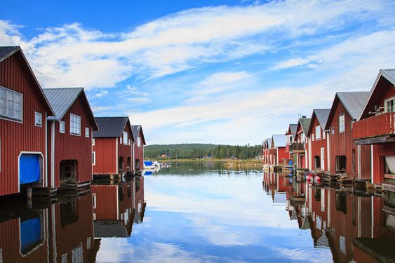 cropped-SE_water_houses-1.jpg
